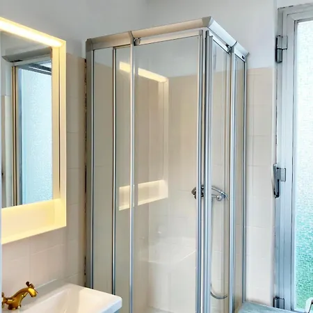 Apartamento Unique Penthouse Knight Philippe Ii Von Habsburg Luxemburgo