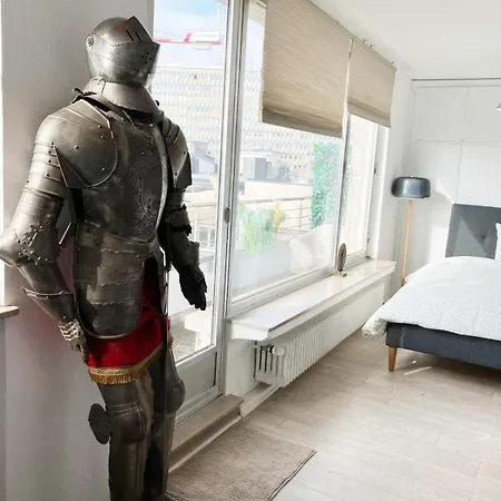 Apartamento Unique Penthouse Knight Philippe Ii Von Habsburg